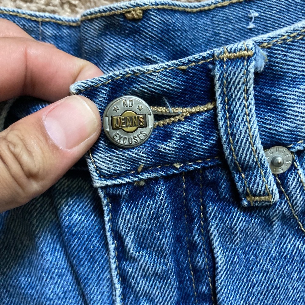 Vintage No Excuses Jean Shorts - Picture 3 of 5